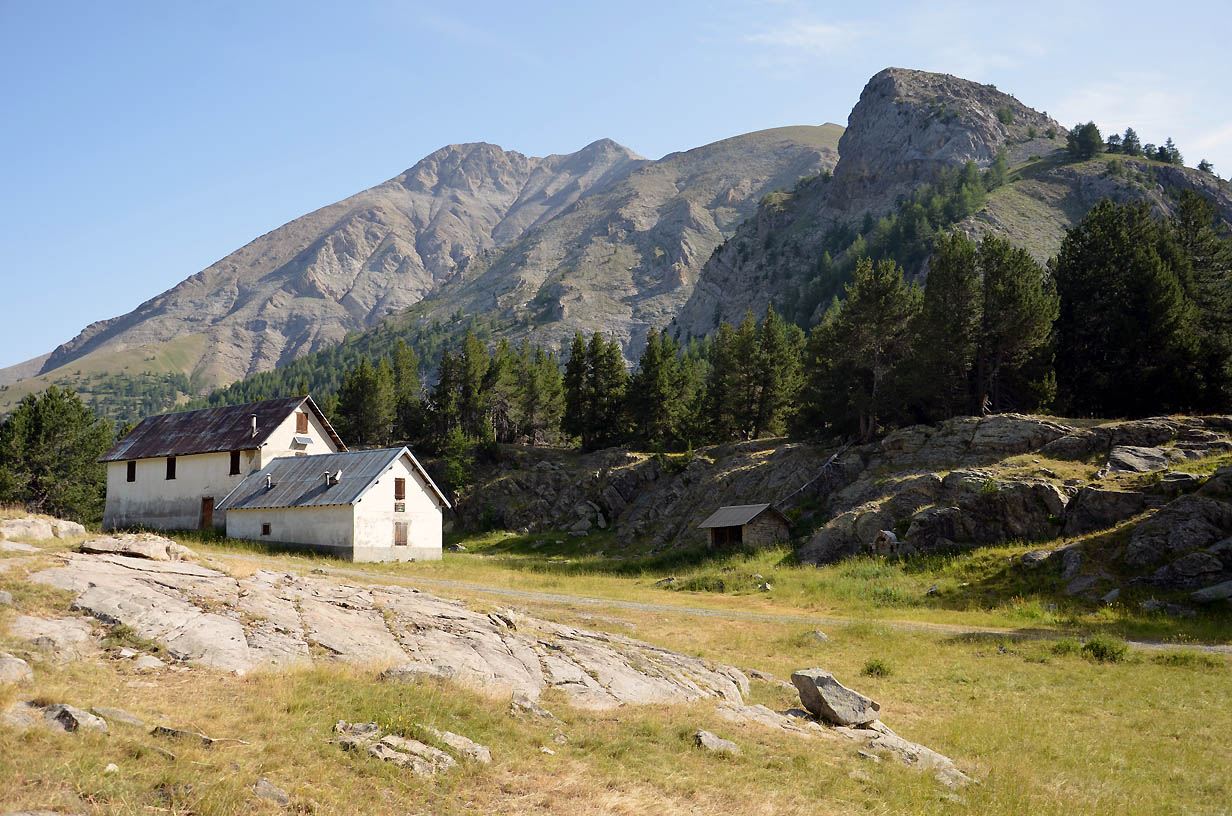 La maison forestière en montant au lac d'Allos - Jausier 2017 - Balades en famille