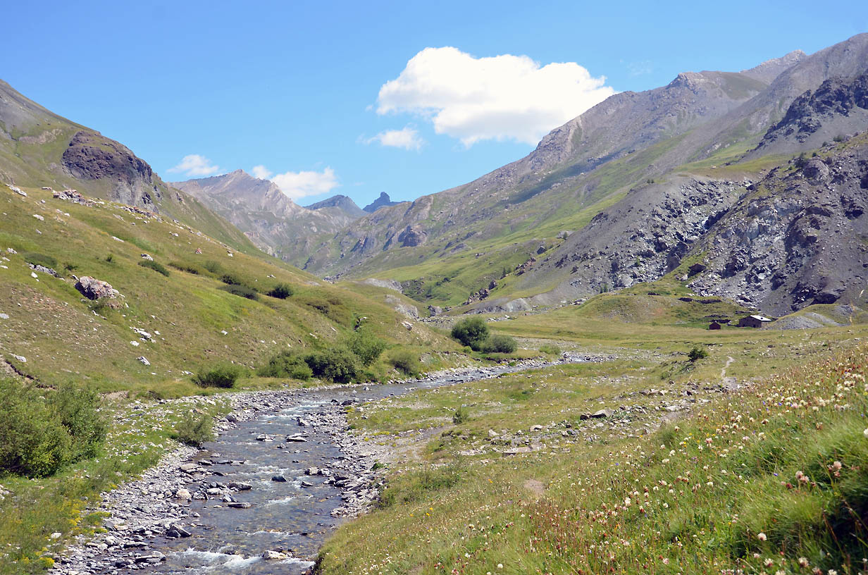 L'Ubaye coule au travers des prés de Rubren | Jausiers 2017