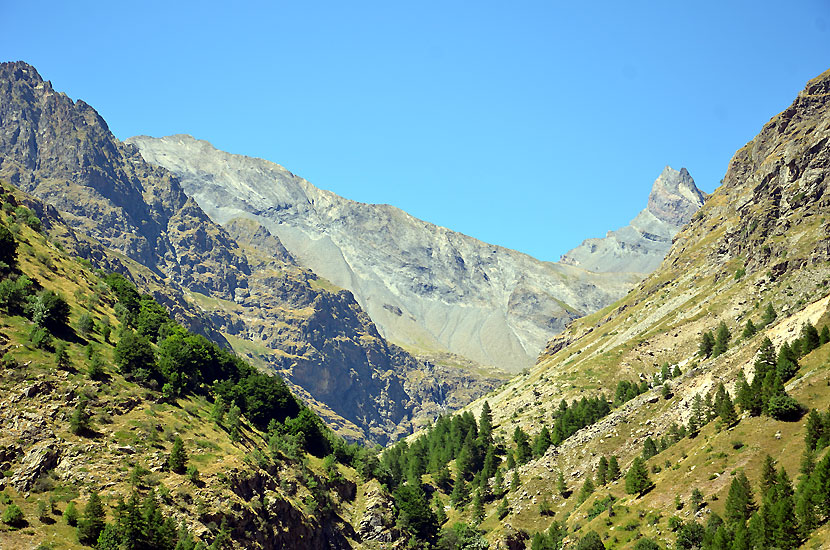 Vallon d'Isora et Aiguille de Morges (2986 m)