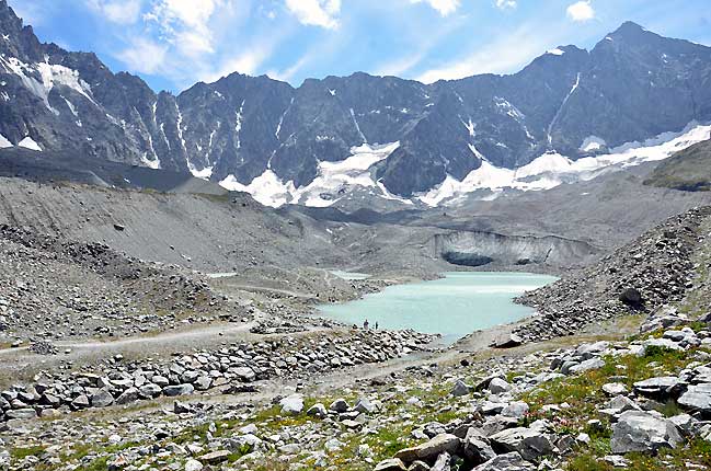 Les lacs du glacier d'Arsine et le pic de la Neige Cordier