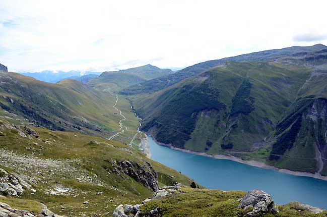 vers la valle de l'arvan