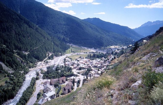 Le village d'Aiguilles