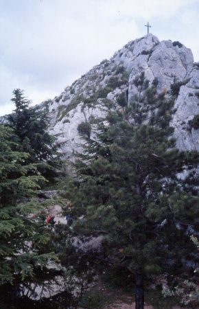 La croix de Provence, en redescendant