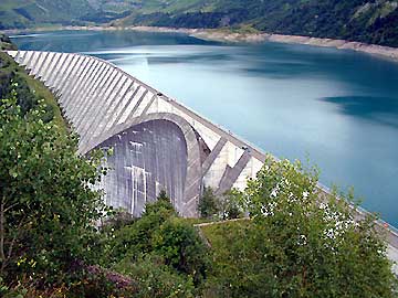 Lac et barrage de Roselend