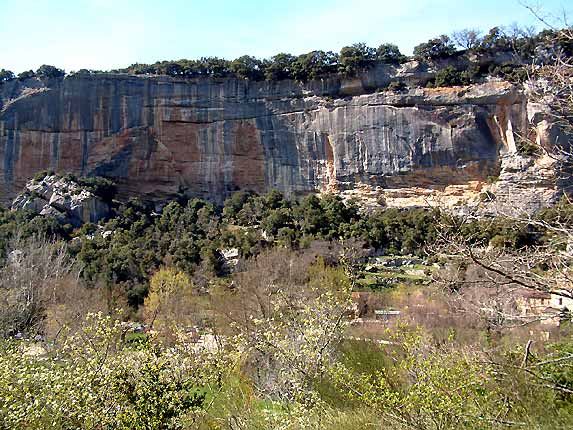 Les Seguins et les falaises