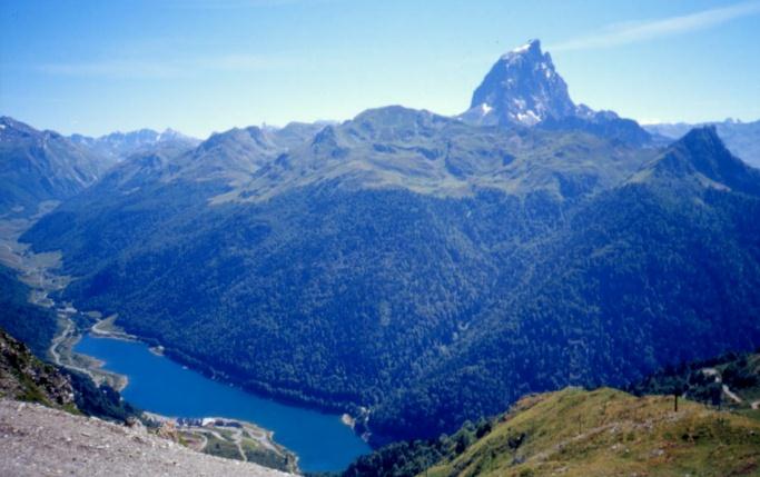 Lac de Fabrges et Pic du midi d'Ossau