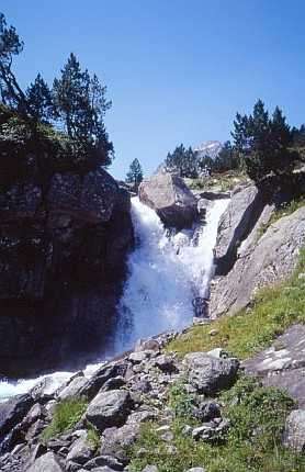 Cascade sur le lutour