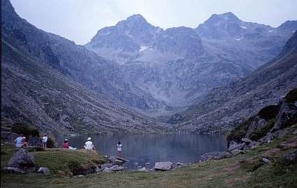 Le lac d'Estom