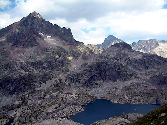 Lac suprieur d'Arrmoulit et pic du Palas