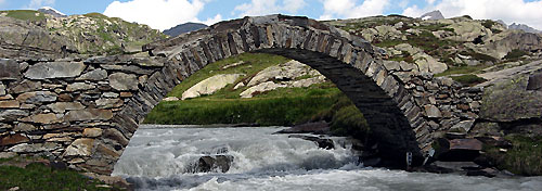 Pont sur le ruisseau de la Reculaz