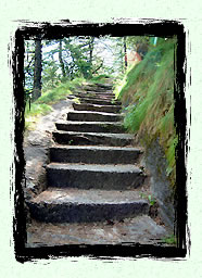 Escaliers taillés dans la roche