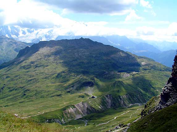 Le lac du Pormenaz