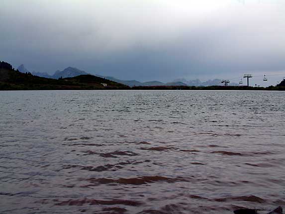 Une mer ? Non, le lac de Vernant