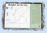 Panneau d'information sur le lac du clou