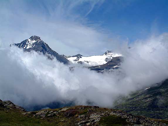 La dent Parrache (3697 m) et le Glacier de la Mahure